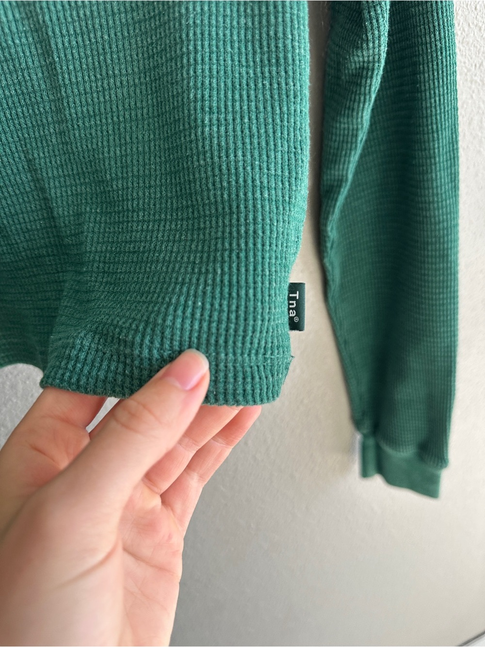 Aritzia TNA Green Thermal Cropped Long-Sleeve Mock Neck Top Medium - Picture 5 of 11